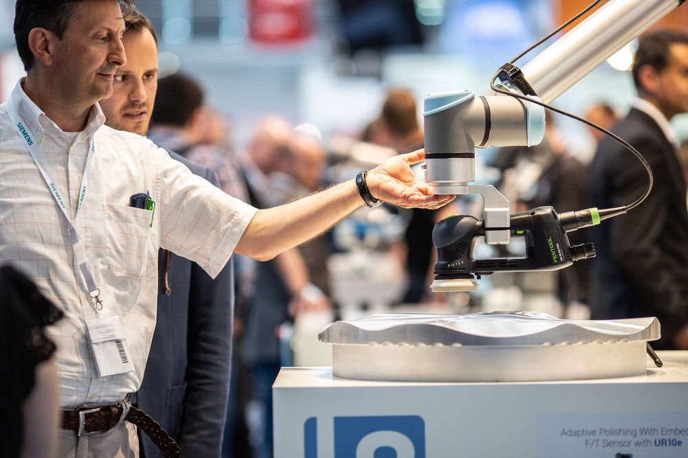 UNIVERSAL ROBOTS E SCHUNK, WORKSHOP A BOLOGNA